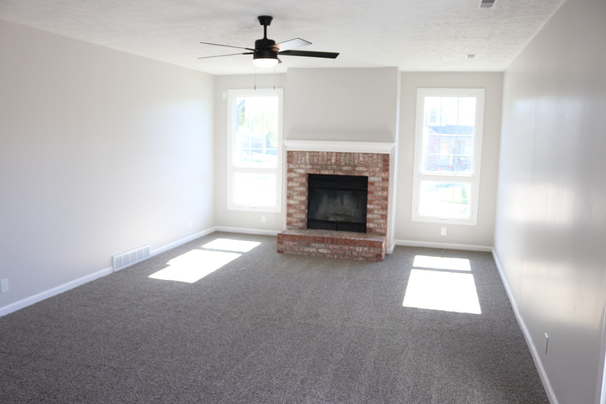 Building Photo - 2202 N 150th Ave