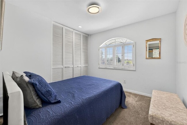 Building Photo - 8705 Bay Pointe Dr