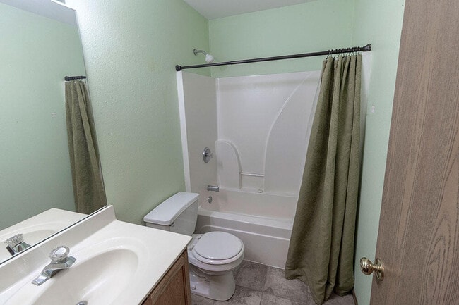 Building Photo - 1606 Typhoon Dr