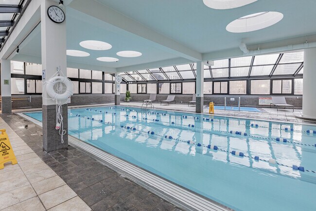 Building Photo - 405 N Wabash Ave