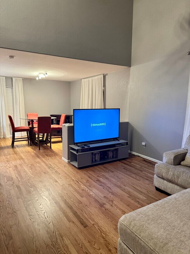 Building Photo - Beautifully Remodeled 3 Bed/3 Bath Home in Stetson Hills