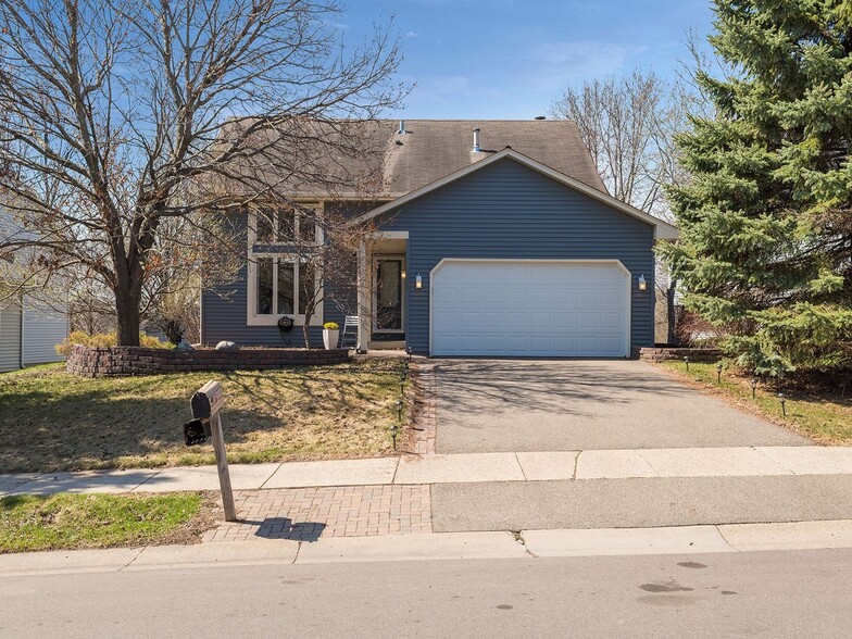 Primary Photo - 17505 Rustic Hills Dr