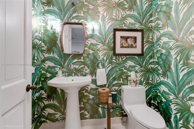 Building Photo - 4822 Fisher Island Dr