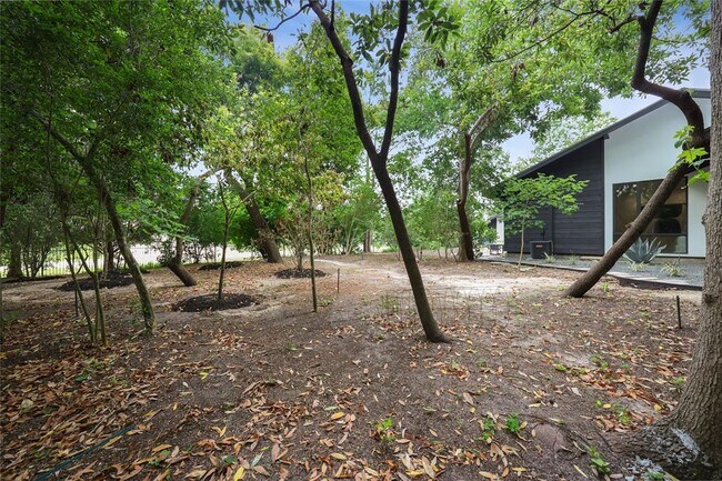Building Photo - 5510 Harvest Oak Landing Dr