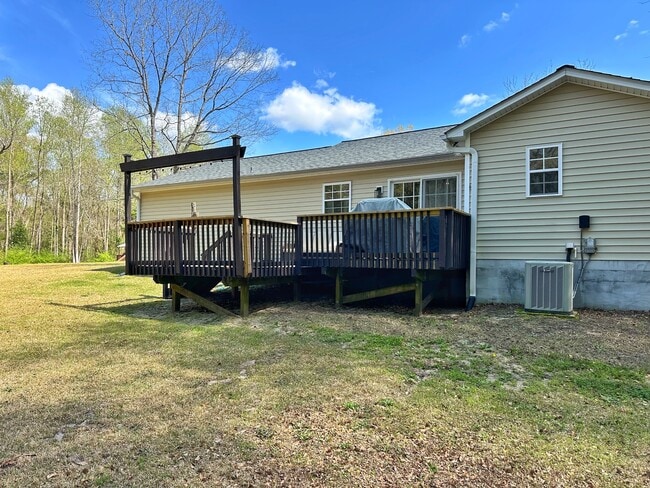 Building Photo - 203 Stockton Ct