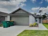 Building Photo - 21059 Santopadre St