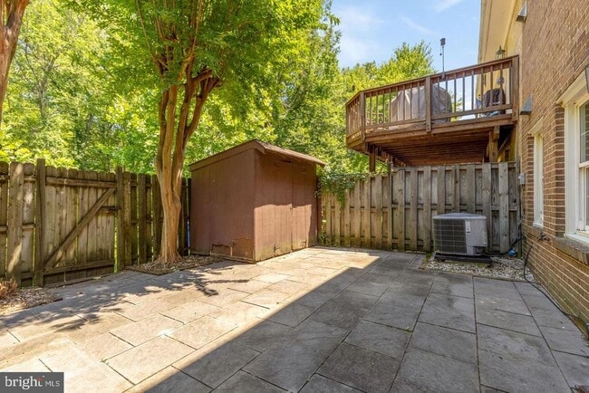 Building Photo - 8221 Dr Craik Ct