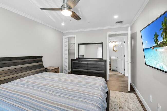 Building Photo - 388 Tuscany Ln