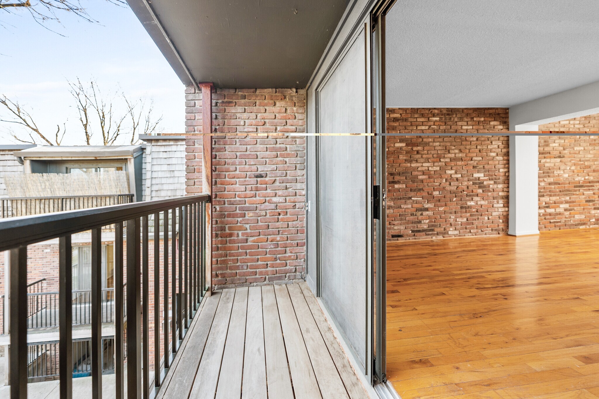 Building Photo - 4012 Oak St