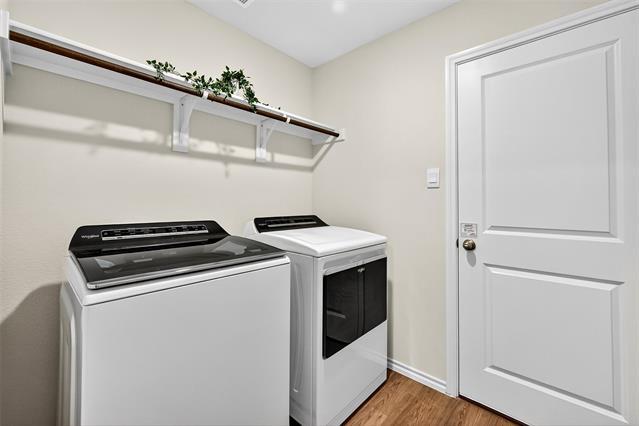 Building Photo - 4208 Carnation Dr