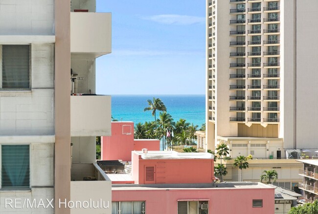 Building Photo - 1 br, 1 bath House - 2440 Kuhio Ave Apr 803