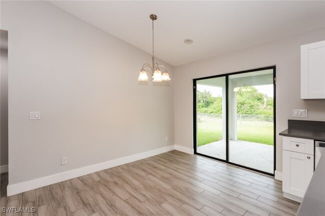 Building Photo - 524 Lone Star Ln