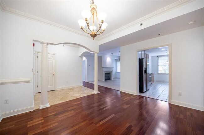 Building Photo - 1735 W Peachtree St NE