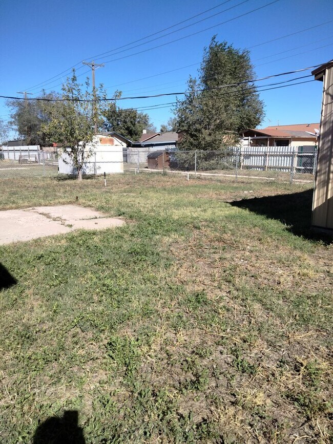 Building Photo - Beautiful Newly Renovated 3 Bedroom Home! ...