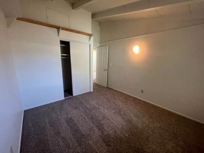 Building Photo - 5725 El Campo Way