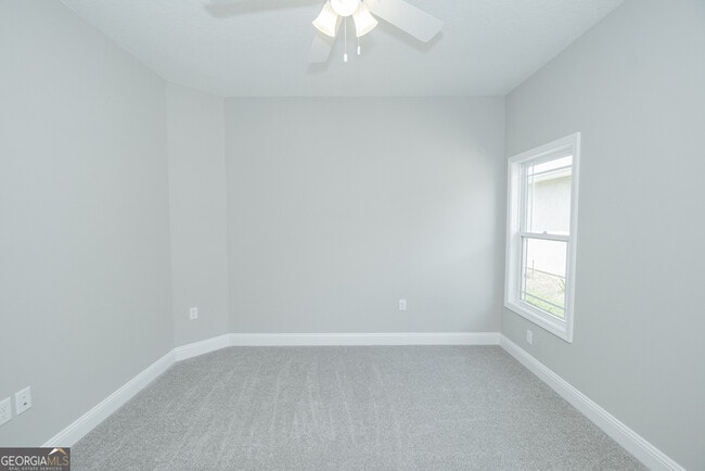 Building Photo - 229 The Villas Wy