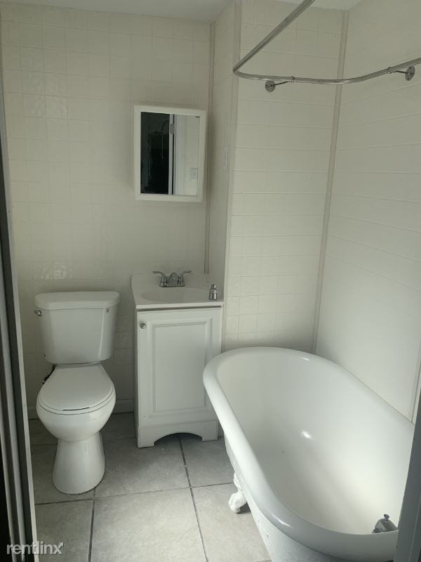 Building Photo - Studio, 1 bath Apartment - 726 Craig St