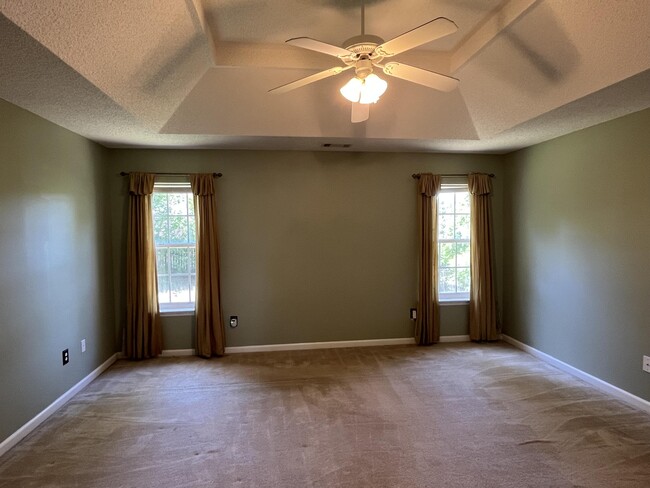 Building Photo - 4010 Nantucket Cir