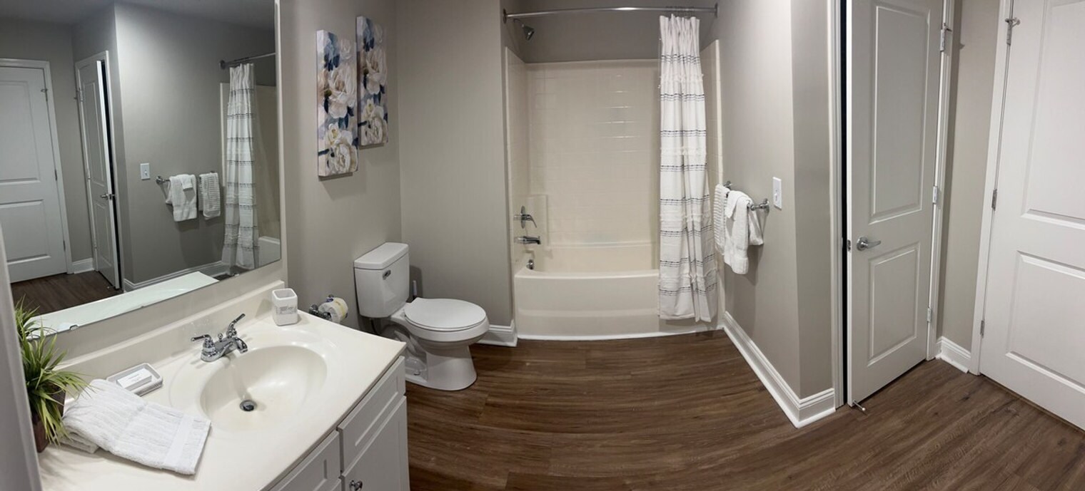 Building Photo - 3920 Sharon Rd