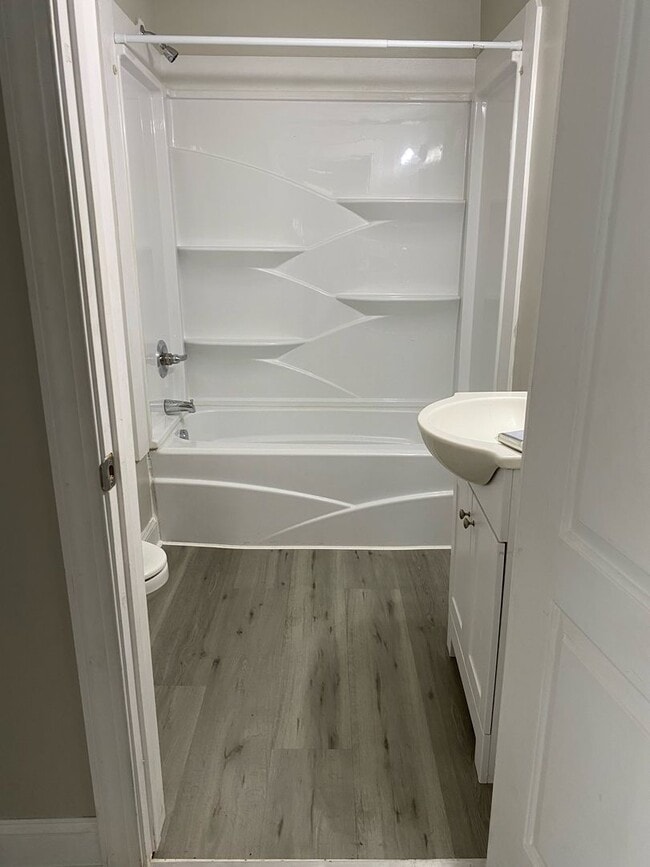 Building Photo - 2209 Rivermont Ave