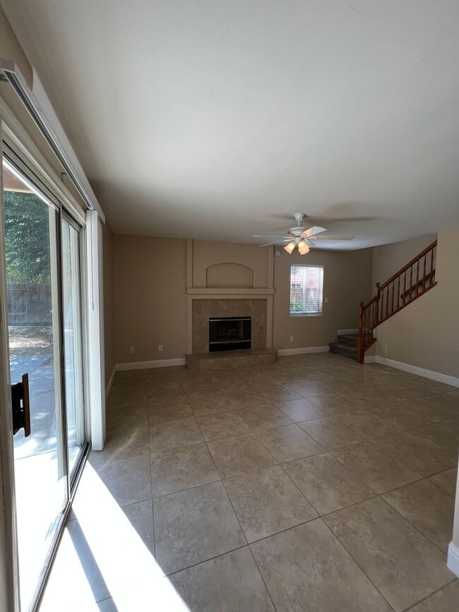Building Photo - 5504 Pine Canyon Dr