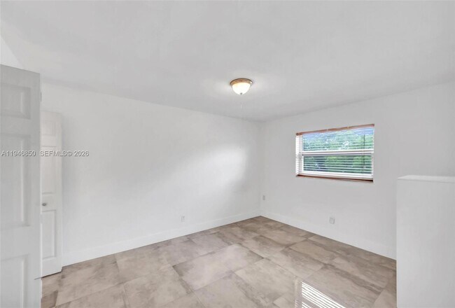 Building Photo - 4530 SW 54th St