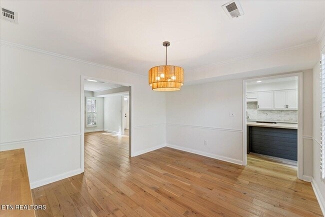 Building Photo - 8930 Wesley Pl