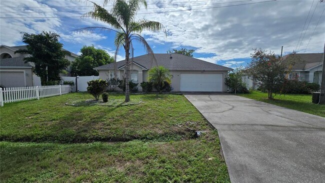 Building Photo - 1905 Myakka Ct