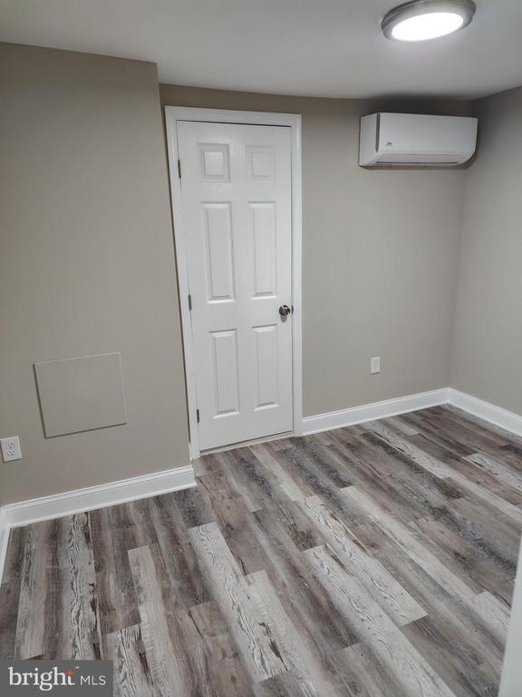 Building Photo - 3321 Paine St