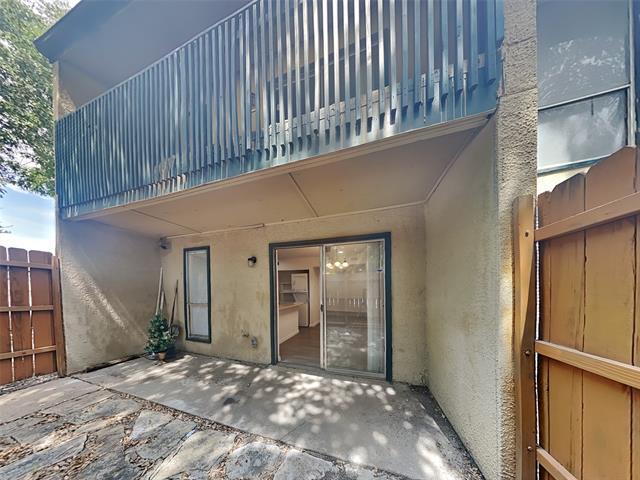 Building Photo - 7125 Fair Oaks Ave