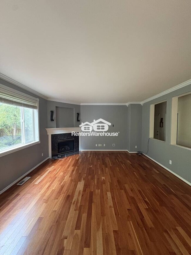 Building Photo - 4 Bedroom Maple Valley Home with a Bonus Room!