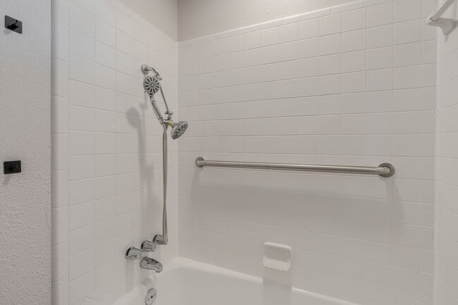 Building Photo - 2704 NW 115th St