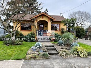 Building Photo - 4409 NE 37th Ave