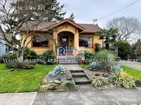 Building Photo - 4409 NE 37th Ave