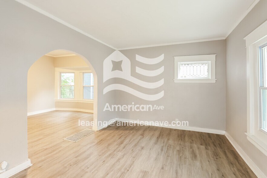 Building Photo - 5242 Lyon Ave