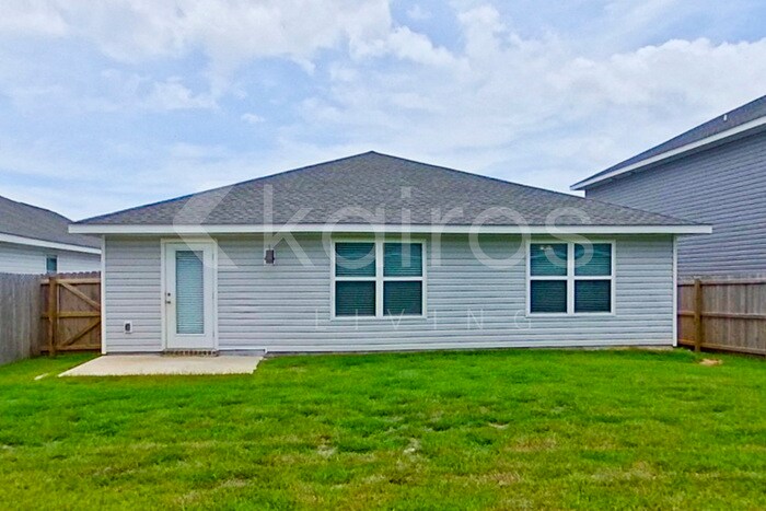 Building Photo - 108 Swallowtail Ln