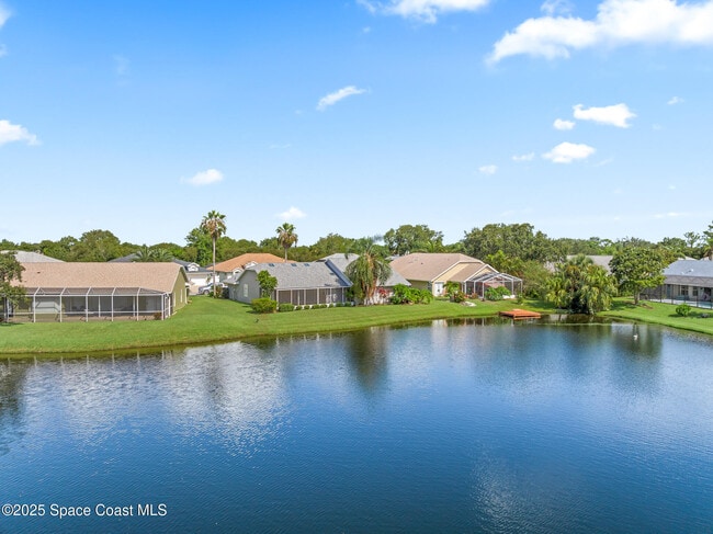 Building Photo - 1050 Fieldstone Dr