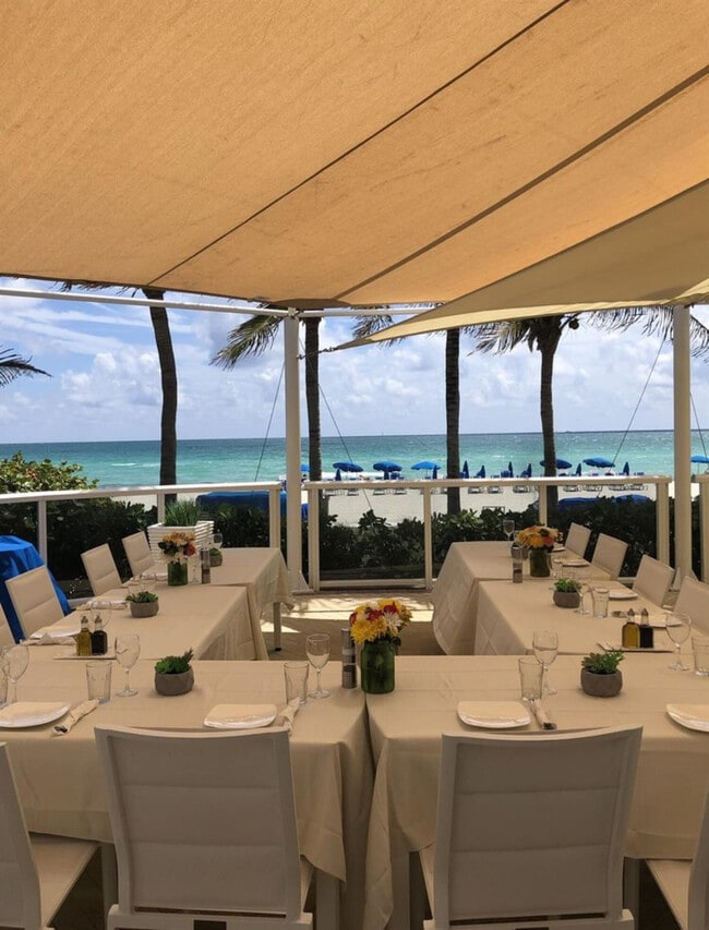 Building Photo - 17201 Collins Ave