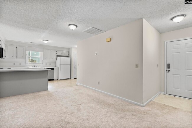 Building Photo - 241 Friarsgate Blvd