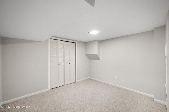 Building Photo - 9806 Mary Dell Ln