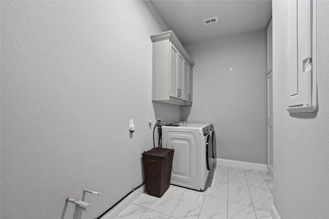 Building Photo - 853 Calusa Dr