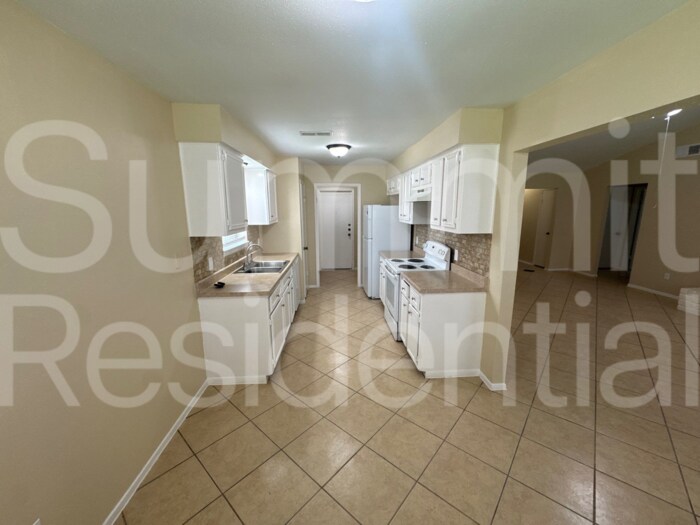 Building Photo - 7214 Foxbend Ln