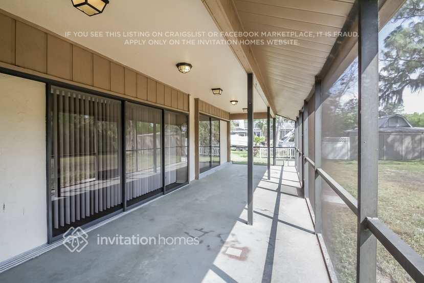 Building Photo - 8907 68th Ave E