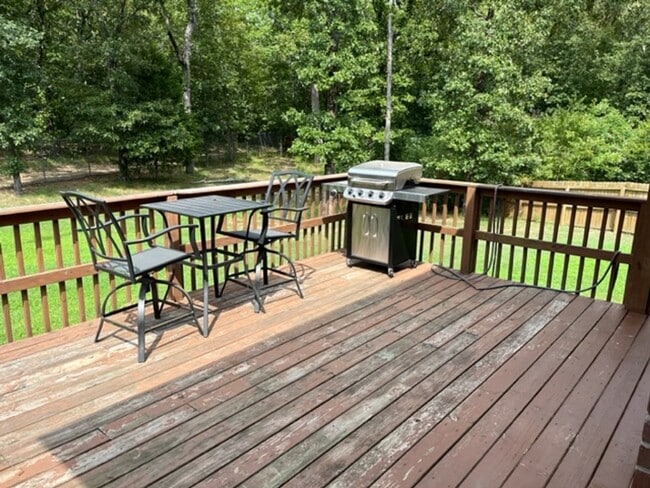 Building Photo - Nice Jacksonville Home Close to Little Roc...
