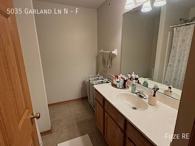 Building Photo - 5035 Garland Ln