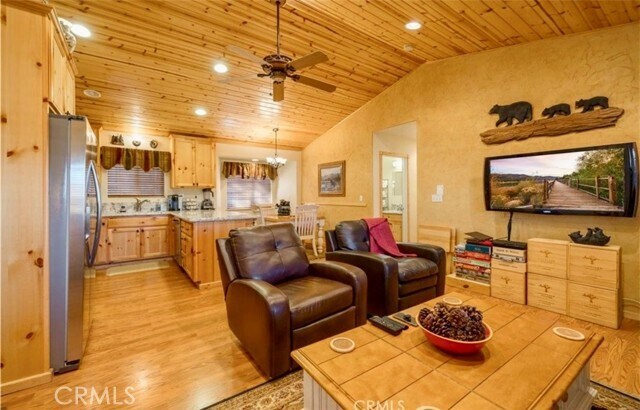 Building Photo - 2089 Shady Ln