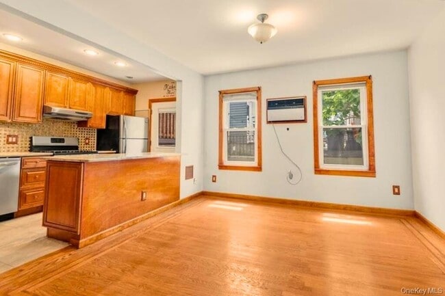 Building Photo - 61-46 56th St