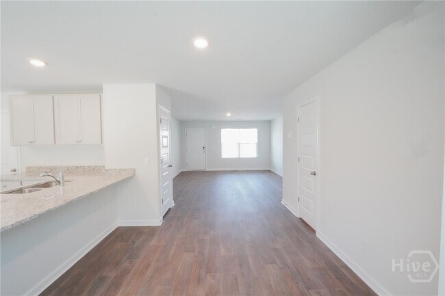 Building Photo - 421 Coconut Dr