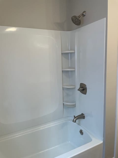 Building Photo - 1066 Northview Dr