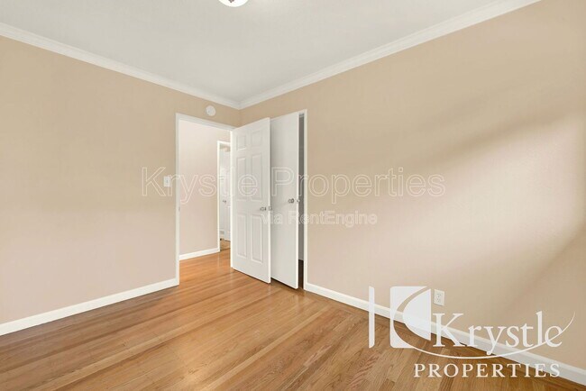 Building Photo - 342 Los Altos Pl